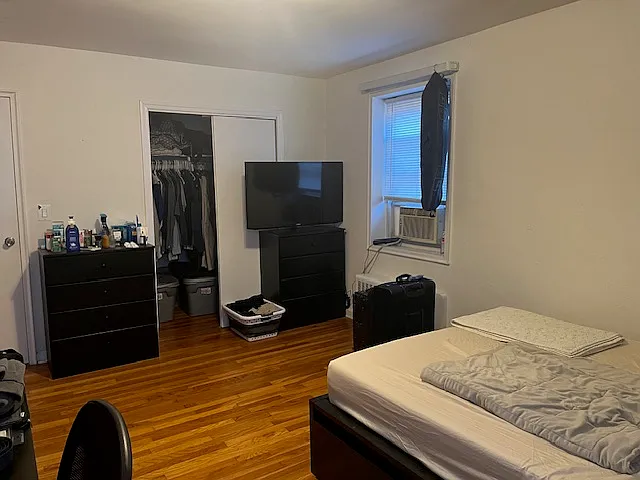 2330 Linwood Ave #4F — Photo 5