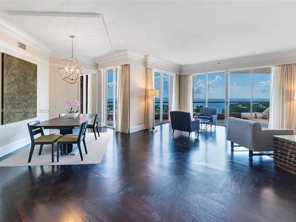 10 Edgewater Dr APT 14F, Coral Gables, FL 33133