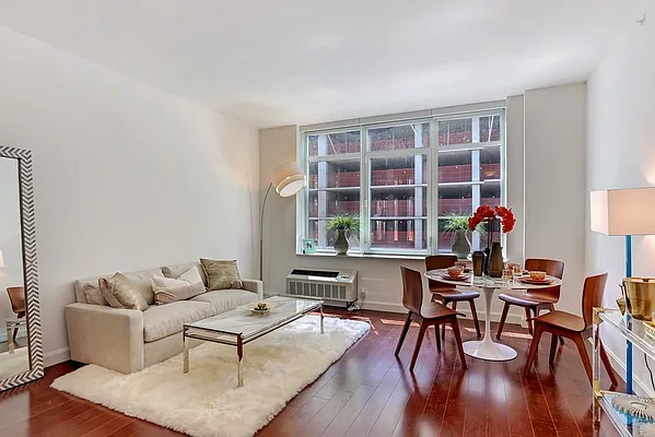 Rented by Corcoran | media 30