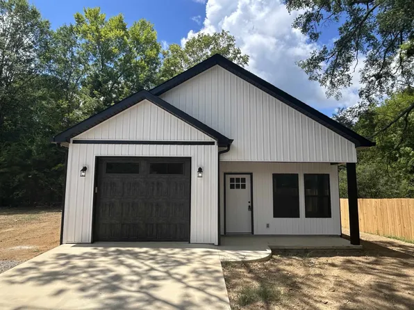 375 Tennessee St, Savannah, TN 38372