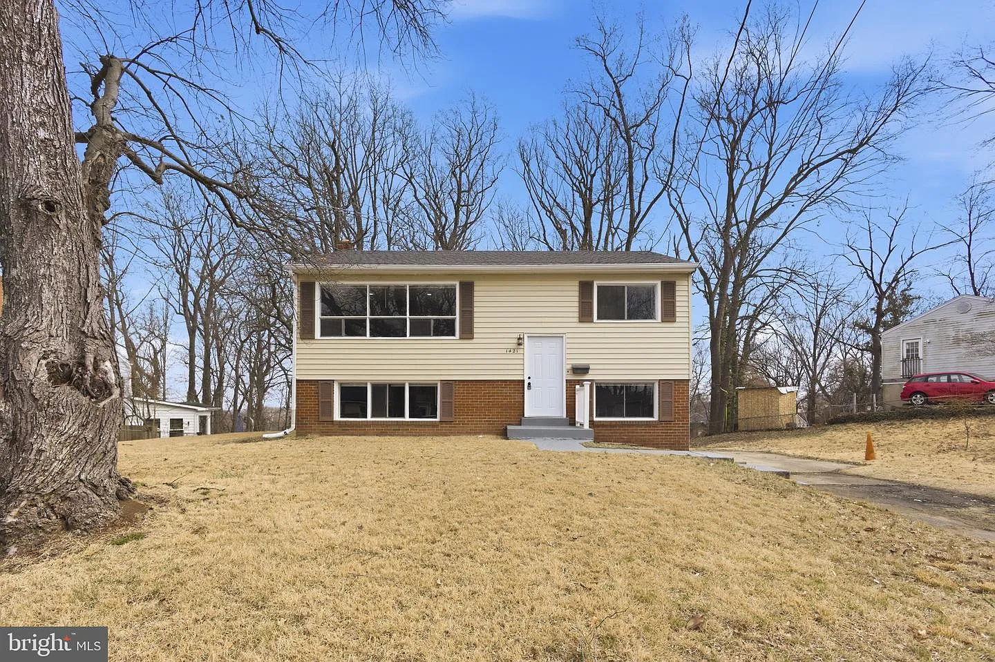 14211 Randall Dr photo 1