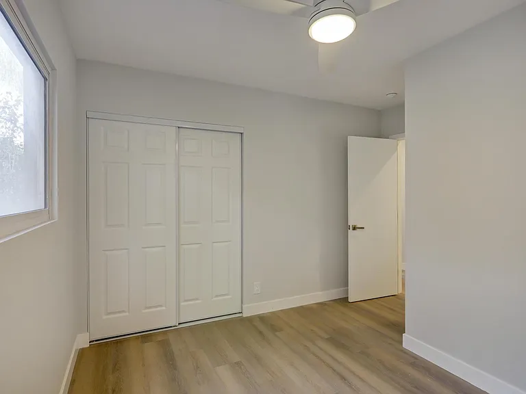 644 Pier Ave #1 — Photo 9