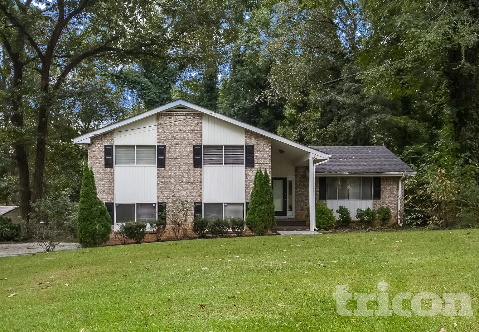 543 Barbashela Circle Stone Mountain GA — Photo 1