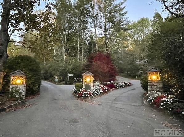 150 Old Logging Trail, Highlands, NC 28741