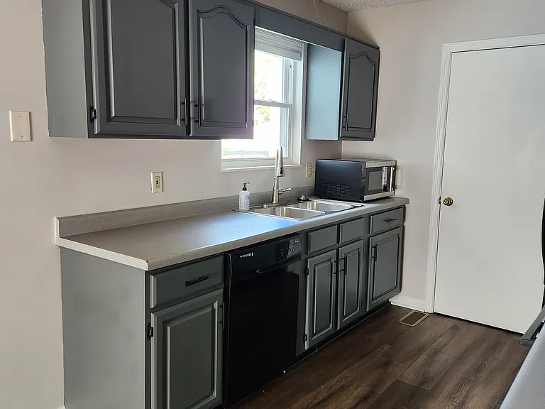 2036 Merle Ln — Photo 5