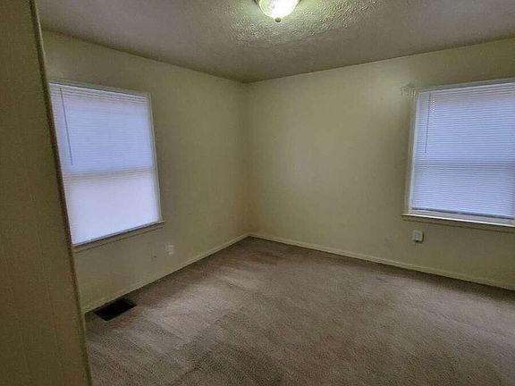 5th image of 3208 N Bolton Ave