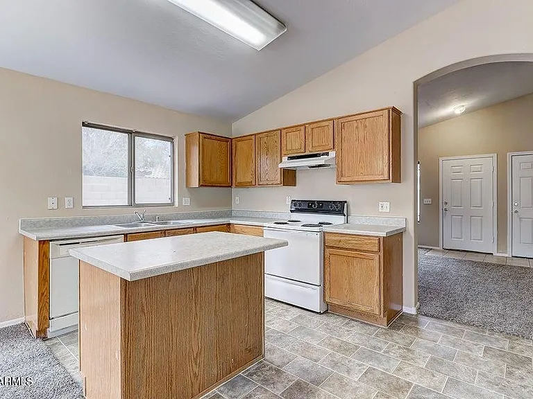 14916 W Acapulco Ln — Photo 12
