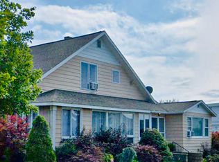 217 Alden St APT 3, Spring Lake, MI 49456