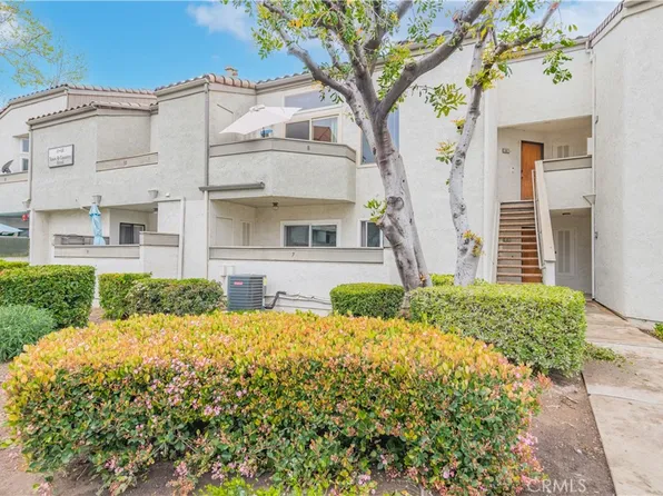 7 Town And Country Rd, Pomona, CA 91766