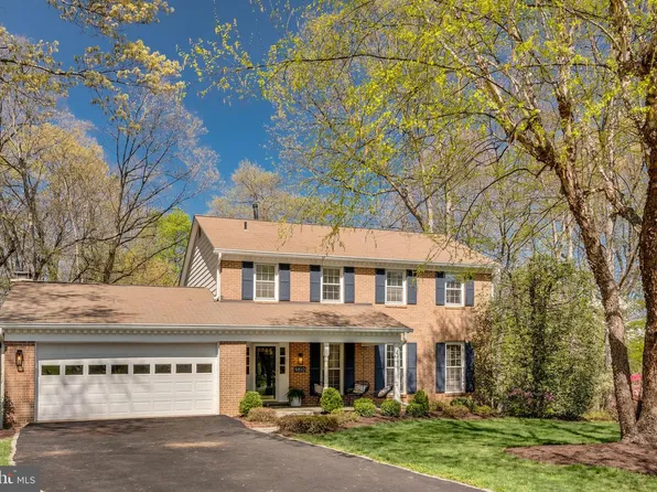 9810 Vertain Ct, Fairfax, VA 22032