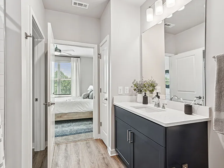 Accent Berkeley Place — Photo 13