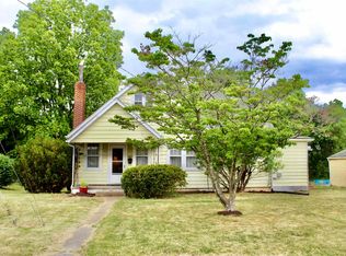1421 Monroe St, Waynesboro, VA 22980