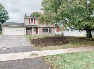 316 Picturesque Dr, Rochester, NY 14616