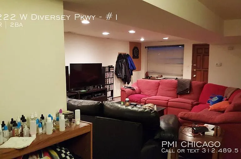 1222 W Diversey Pkwy #1 — Photo 16