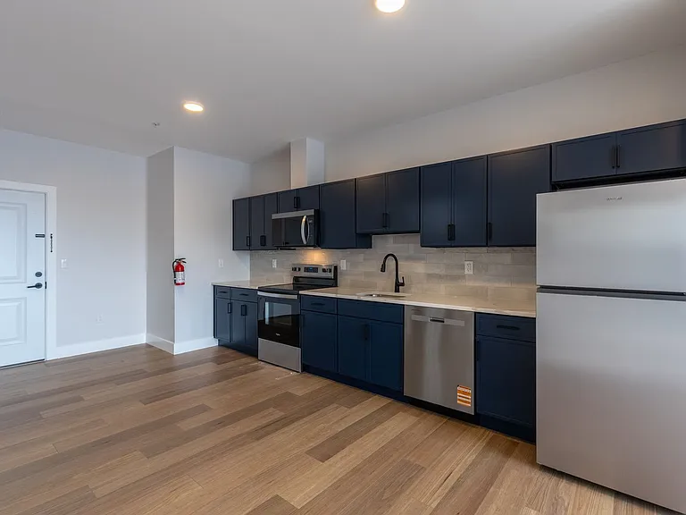 213 French St — Photo 24