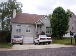 1215 Deer Trail Rd, Hoover, AL 35226