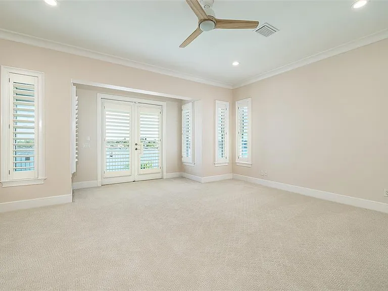 821 Bay Point Dr — Photo 30
