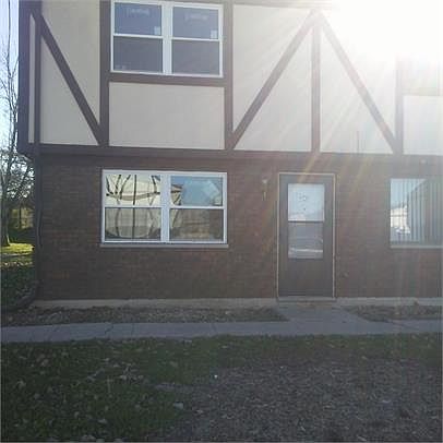 1st image of 3871 W 73rd Ct
