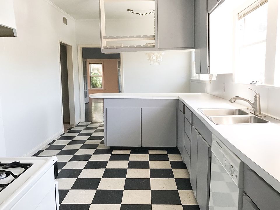 Large Kitchen