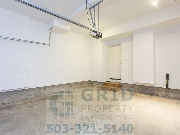 1113 SE Alika Ave — Photo 24