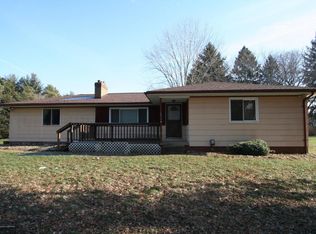 67 S Waverly Rd, Eaton Rapids, MI 48827