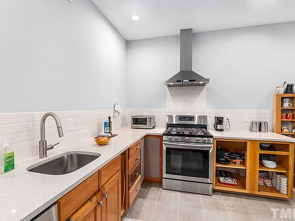 5th image of 4229 American Dr APT B