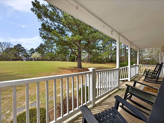 3rd image of 813 Motley Rd