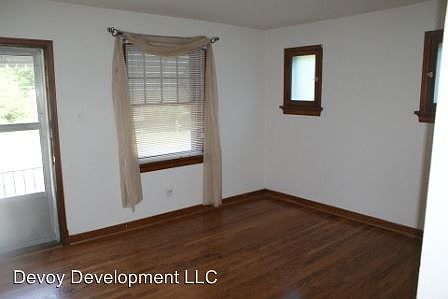 4th image of 10055 Green Valley Dr