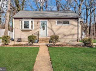 4 Spring Knoll Dr, Pasadena, MD 21122