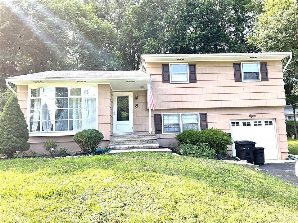 1st image of 8 Deerfoot Lane