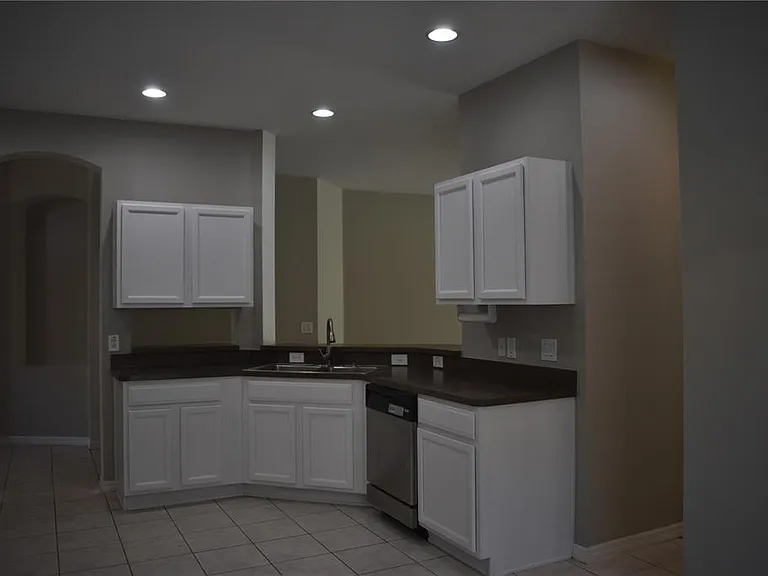 644 Chesney Dr — Photo 7