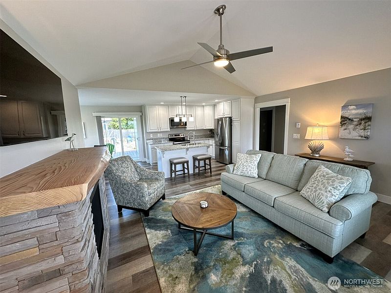 5th image of 1264 Fairwood Drive