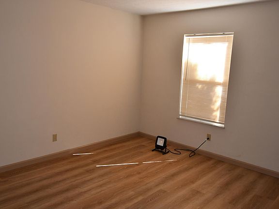 Living room (LVP flooring)