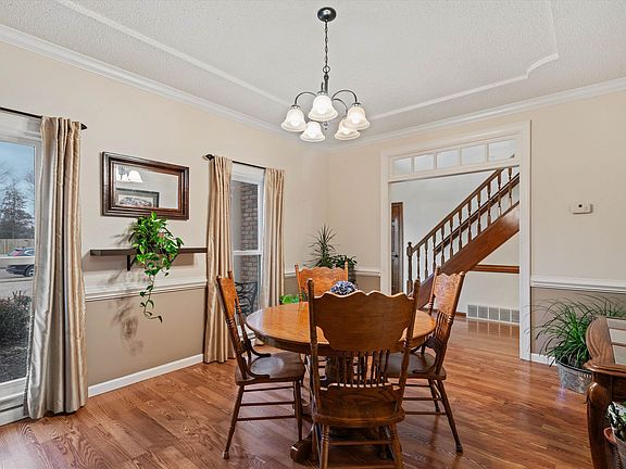 4th image of 764 Deans Creek Dr