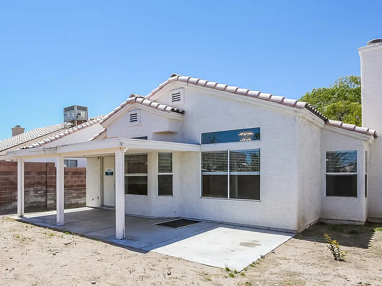 1724 Villa Vista Way — Photo 16