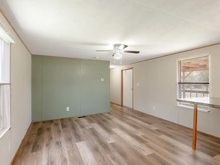 37 Riverside Ln #C — Photo 9