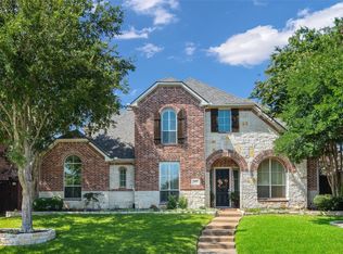 5825 Sweetbriar Dr, Richardson, TX 75082