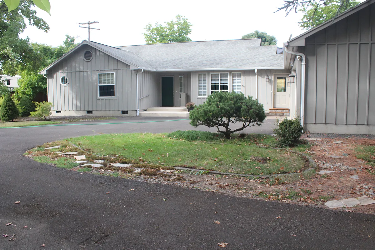 Building Photo - 2801 Tandy Turn
