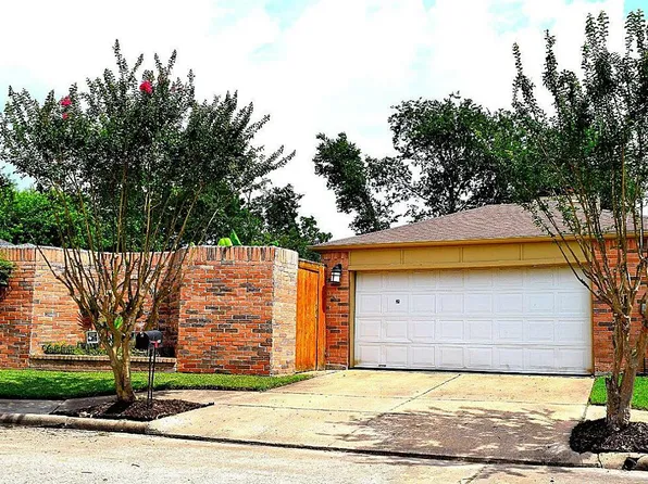 8343 Wind Veil Dr, Houston, TX 77040