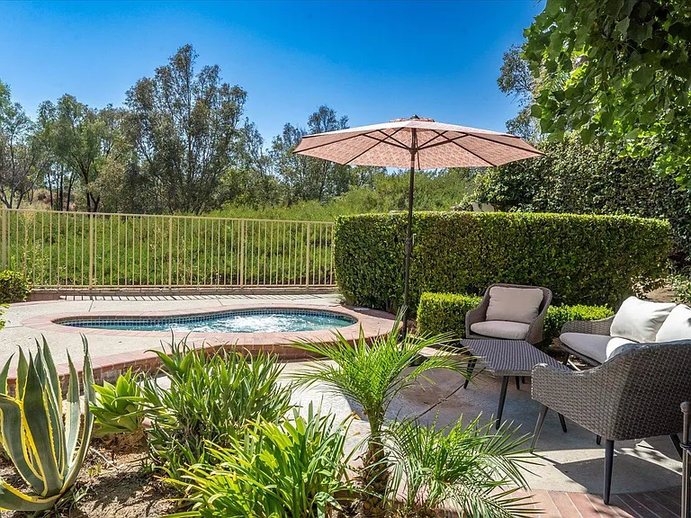 23621 Dunsmore Ln — Photo 35