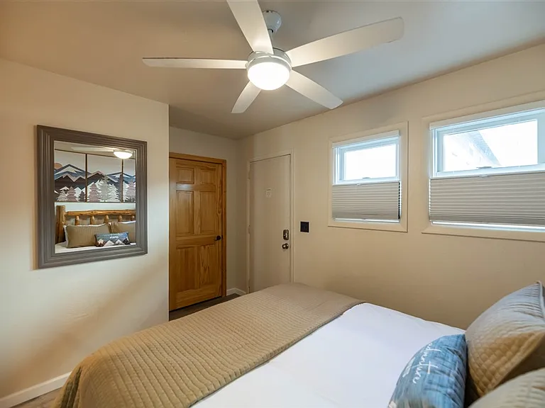 1384 Park Ave #215 — Photo 57