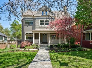 1211 Hinman Ave, Evanston, IL 60202