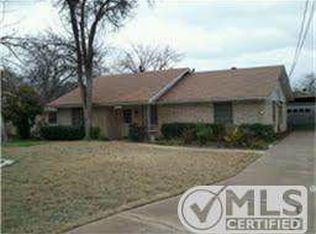 2325 Monteleon Rd, Grand Prairie, TX 75051