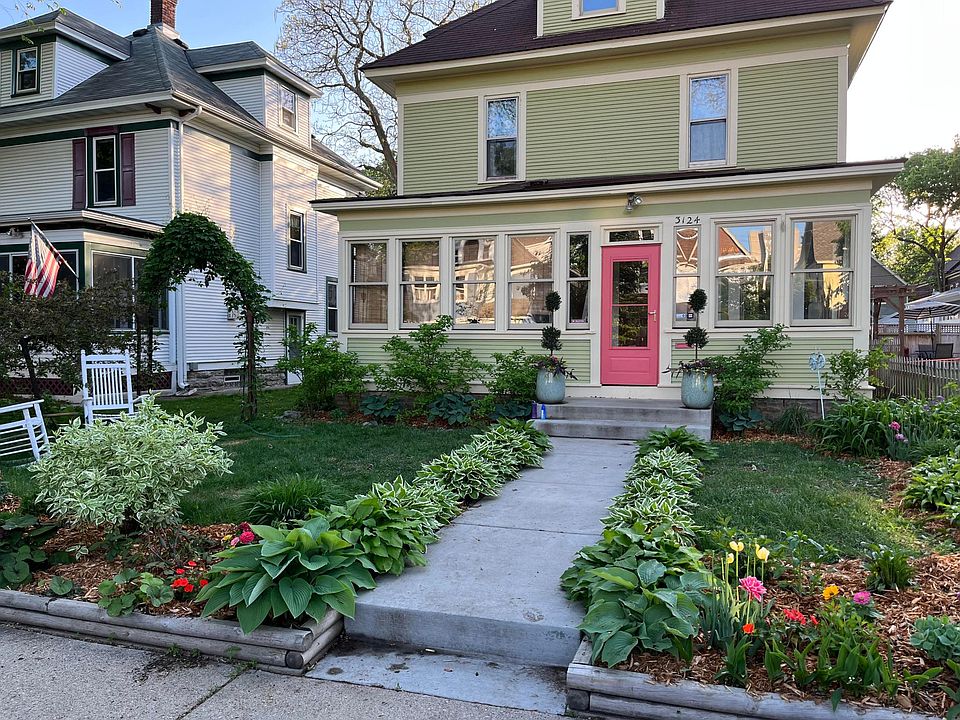 1st image of 3124 Harriet Ave