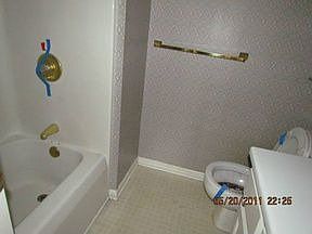 4th image of 120 Oak Valley Dr