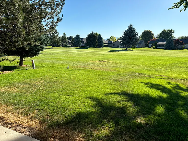 2566 N Sea Cove Way — Photo 4