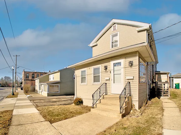 118 E 11th St, Lockport, IL 60441