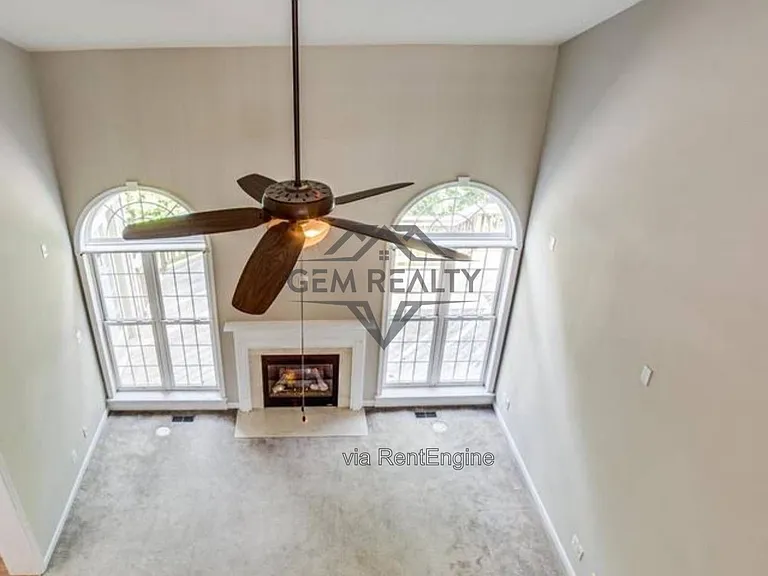 10410 Silver Creek Ct — Photo 8