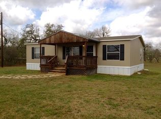 255 Virginia Ln, Lytle, TX 78052