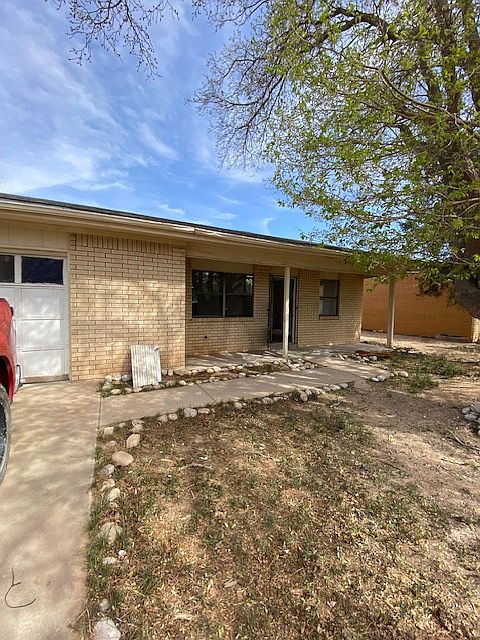 1st image of 3201 Radcliff Dr